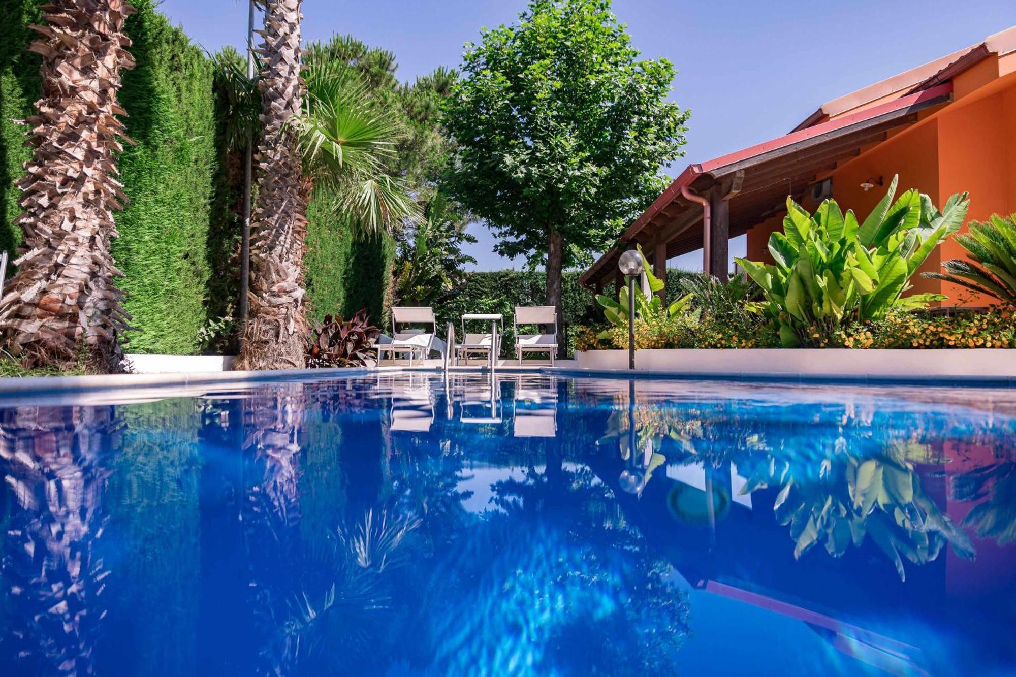 Villa Claudia By Vivimy Parabita Exterior foto